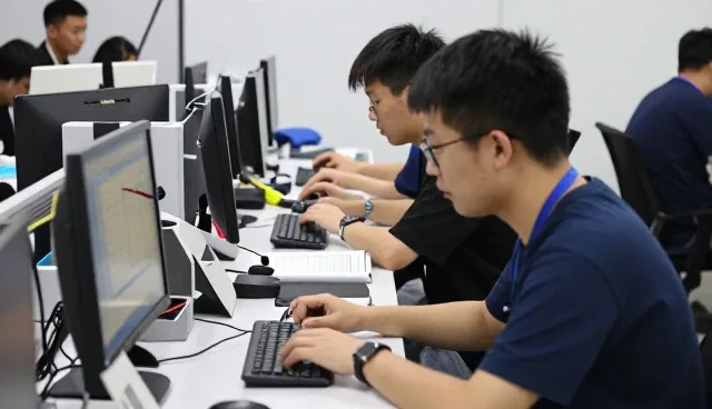 海南中稻控股集团有限公司以定制化开发服务服务连接更多应用场景